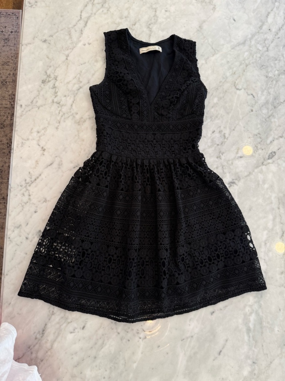 Abercrombie & Fitch Black Lace-Trim Tank